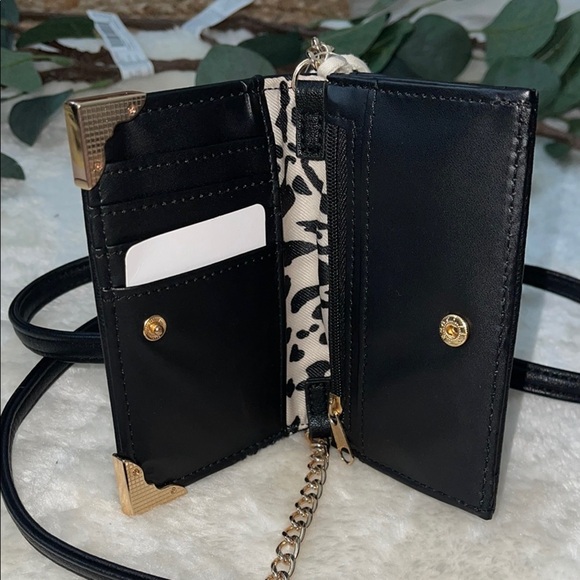 Jessica Simpson Black Crossbody Bag Sleek Minimalist Design - Picture 5 of 9